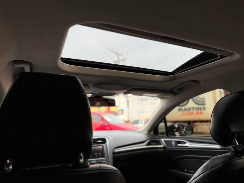 FORD - FUSION - 2014/2014 - Preta - R$ 75.900,00