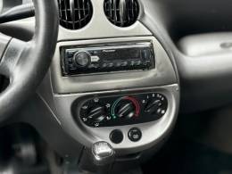 FORD - KA - 2003/2004 - Preta - R$ 15.900,00