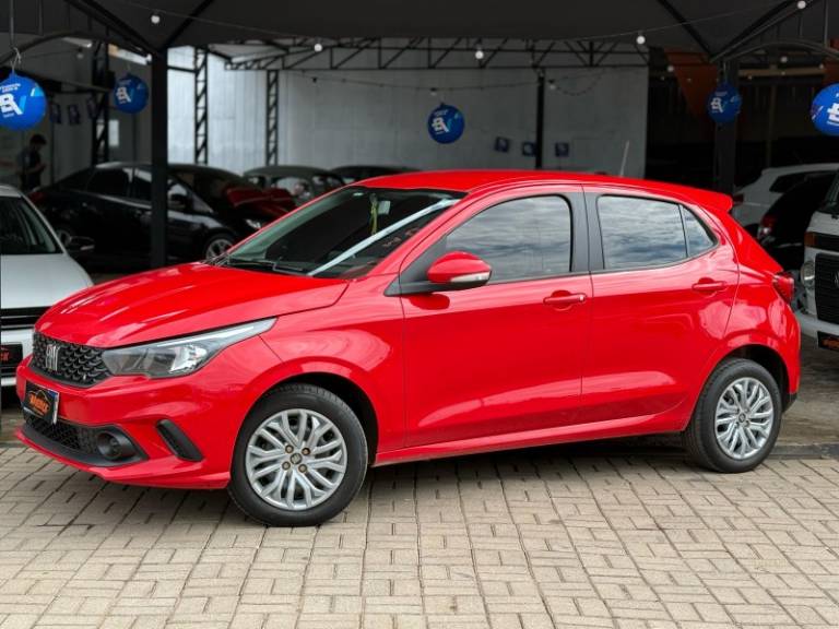 FIAT - ARGO - 2022/2022 - Vermelha - R$ 61.900,00