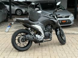 YAMAHA - FAZER - 2022/2023 - Preta - R$ 24.900,00
