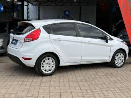 FORD - FIESTA - 2014/2015 - Branca - R$ 45.900,00