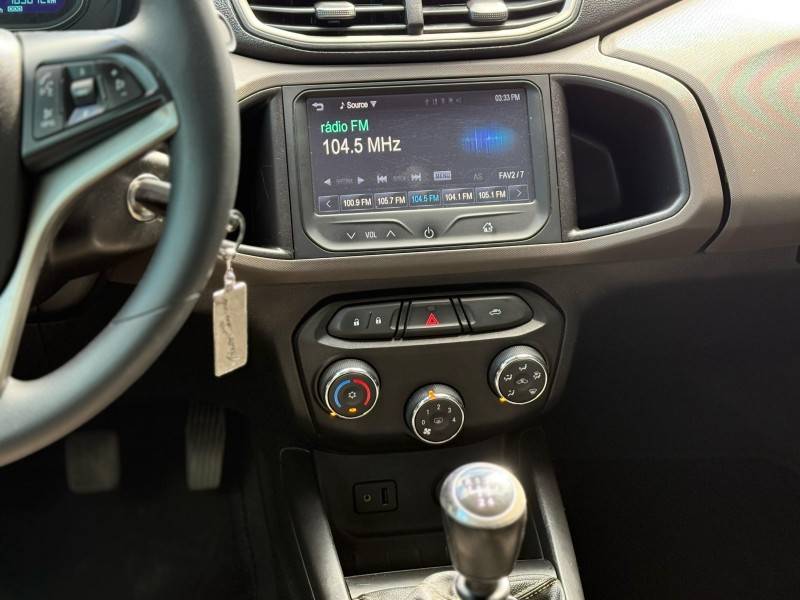CHEVROLET - PRISMA - 2016/2016 - Cinza - R$ 46.900,00