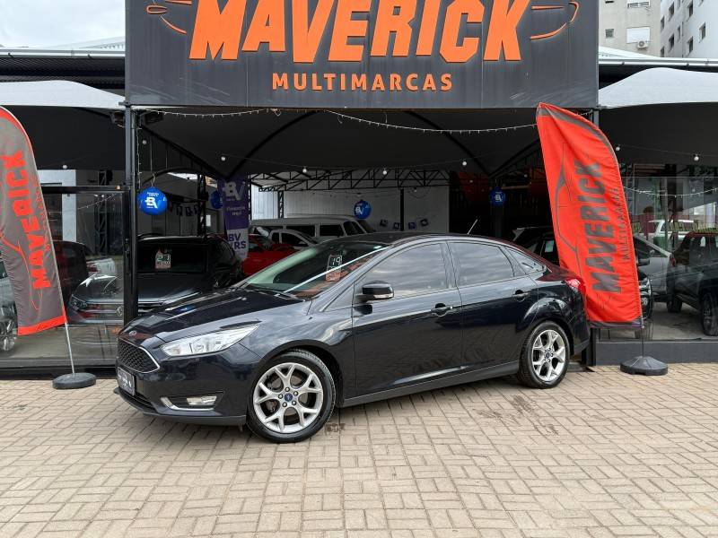 FORD - FOCUS - 2018/2019 - Preta - R$ 71.900,00