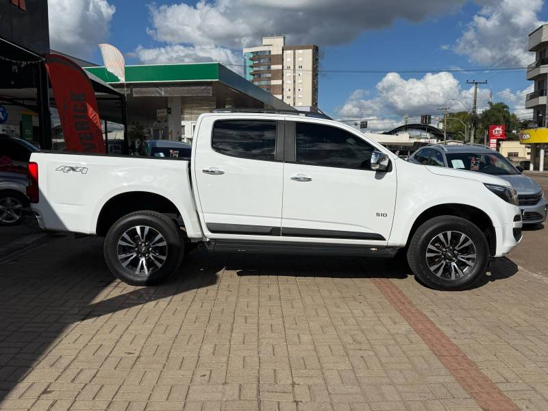 CHEVROLET - S10 - 2018/2018 - Branca - R$ 139.900,00