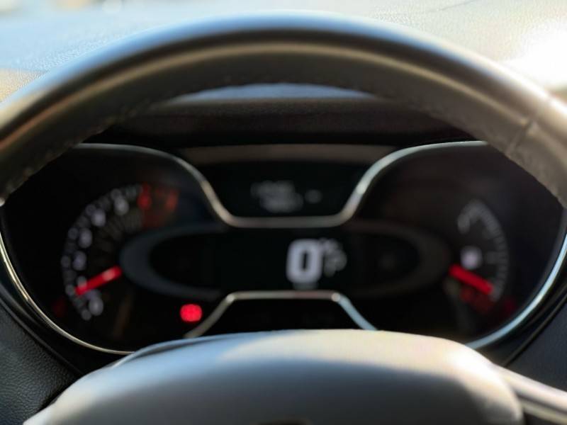 RENAULT - CAPTUR - 2019/2019 - Branca - R$ 76.900,00