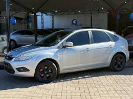 FORD - FOCUS - 2011/2012 - Prata - R$ 43.900,00