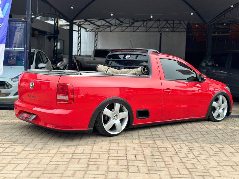 VOLKSWAGEN - SAVEIRO - 2017/2018 - Vermelha - R$ 66.900,00