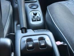 PEUGEOT - 207 - 2008/2009 - Branca - R$ 21.900,00
