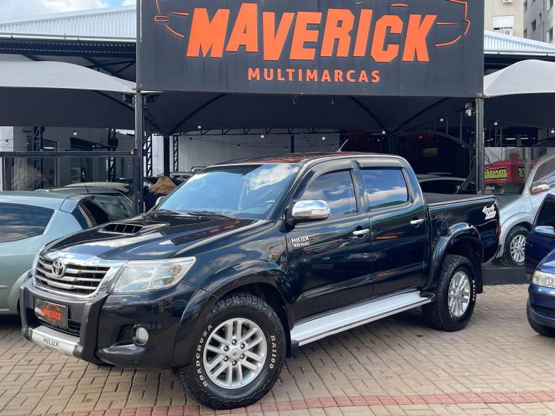 TOYOTA - HILUX - 2012/2013 - Preta - R$ 138.900,00