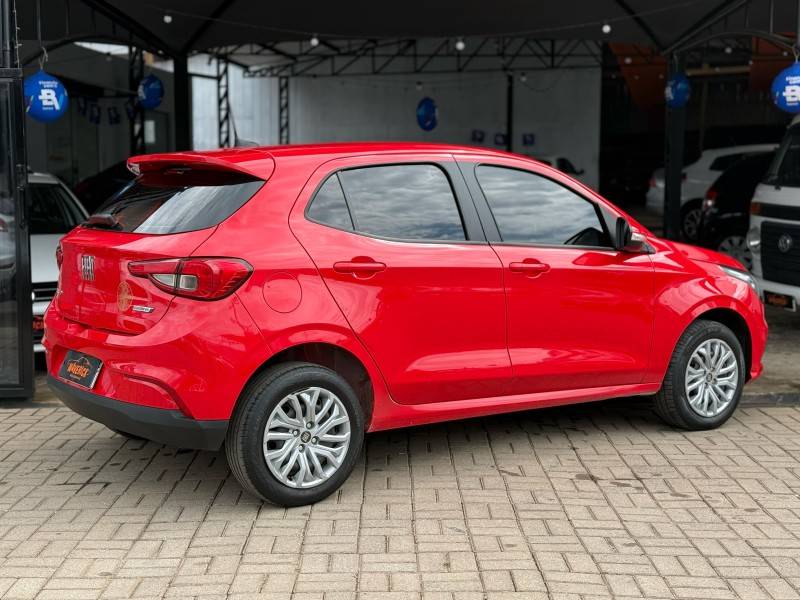 FIAT - ARGO - 2022/2022 - Vermelha - R$ 61.900,00