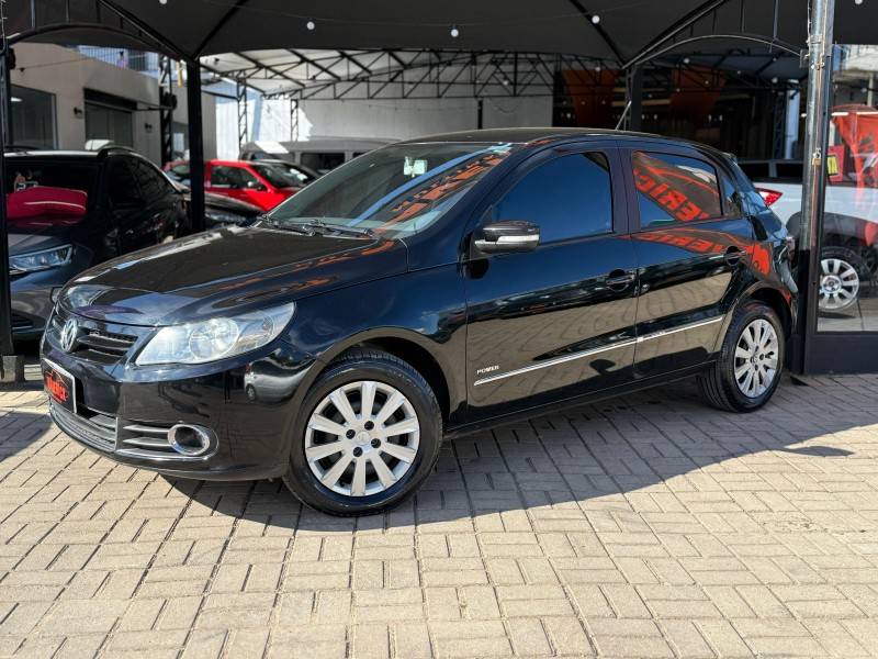 VOLKSWAGEN - GOL - 2011/2011 - Preta - R$ 39.900,00