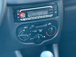 PEUGEOT - 207 - 2008/2009 - Branca - R$ 21.900,00