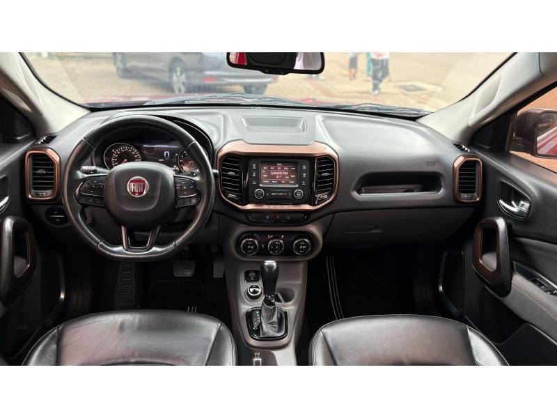 FIAT - TORO - 2016/2017 - Vermelha - R$ 99.900,00