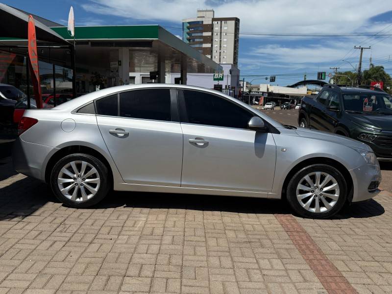 CHEVROLET - CRUZE - 2016/2016 - Prata - R$ 74.900,00