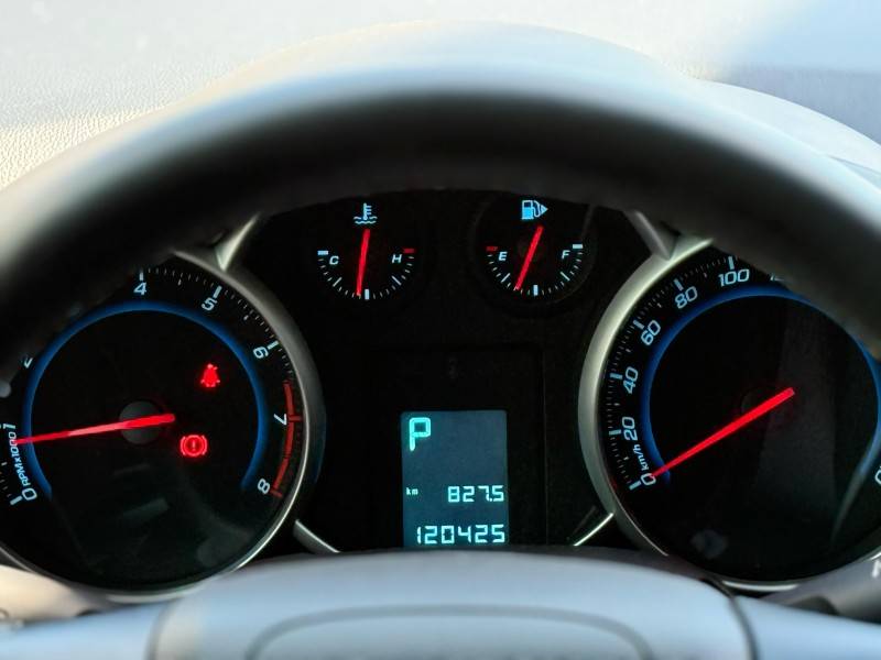 CHEVROLET - CRUZE - 2016/2016 - Prata - R$ 74.900,00