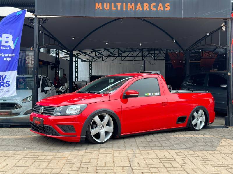 VOLKSWAGEN - SAVEIRO - 2017/2018 - Vermelha - R$ 66.900,00