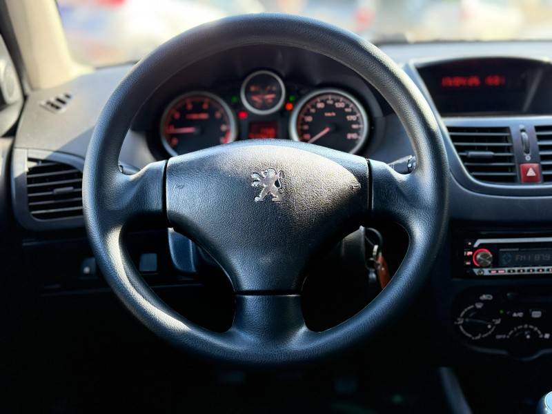 PEUGEOT - 207 - 2008/2009 - Branca - R$ 21.900,00