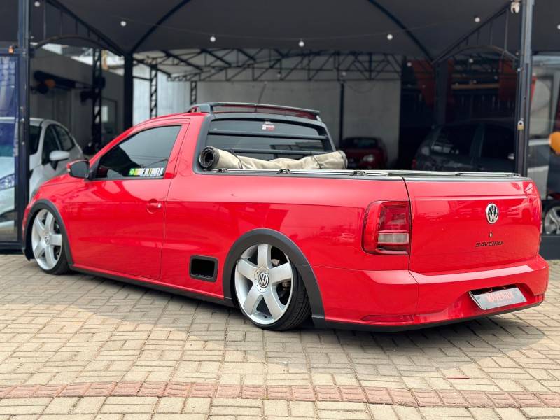 VOLKSWAGEN - SAVEIRO - 2017/2018 - Vermelha - R$ 66.900,00