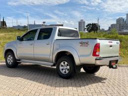 TOYOTA - HILUX - 2007/2007 - Prata - R$ 97.900,00
