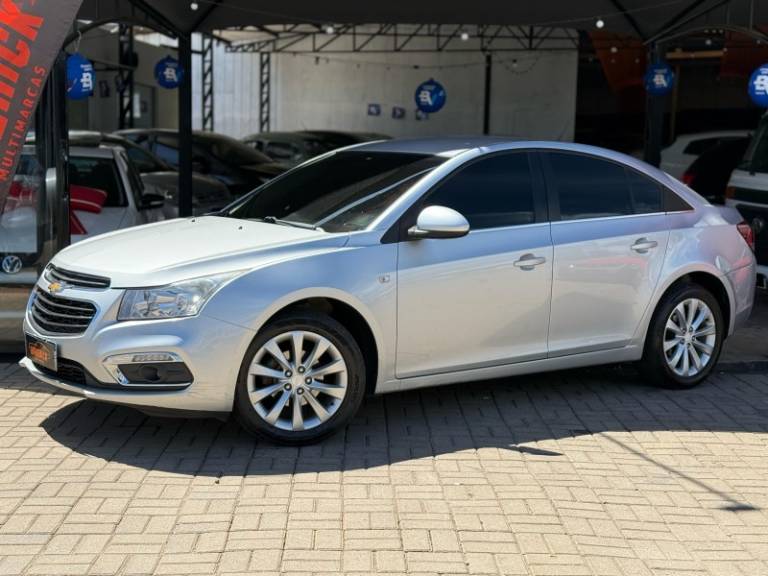 CHEVROLET - CRUZE - 2016/2016 - Prata - R$ 74.900,00