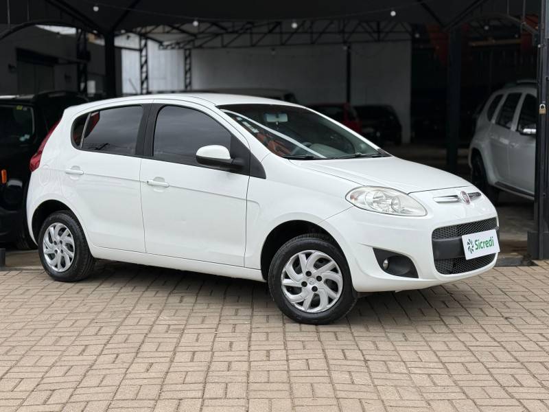 FIAT - PALIO - 2013/2014 - Branca - R$ 39.900,00