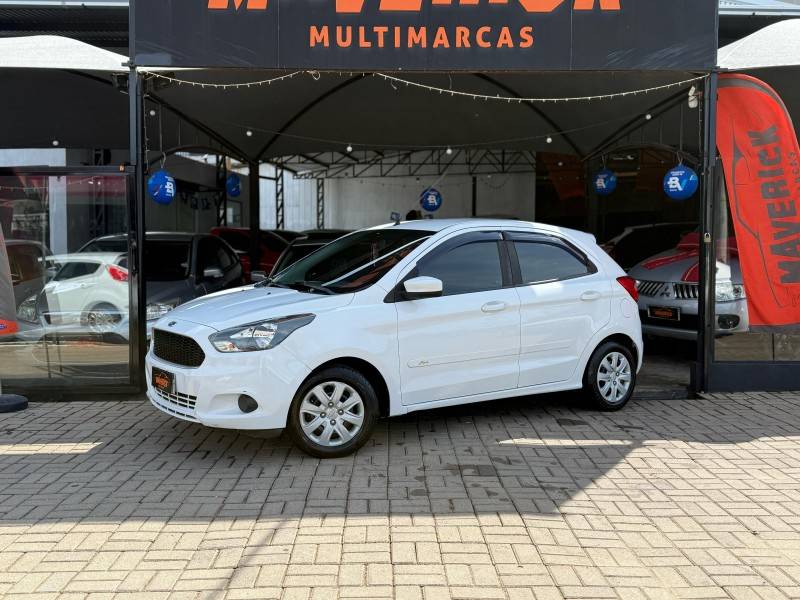 FORD - KA - 2016/2017 - Branca - R$ 39.900,00