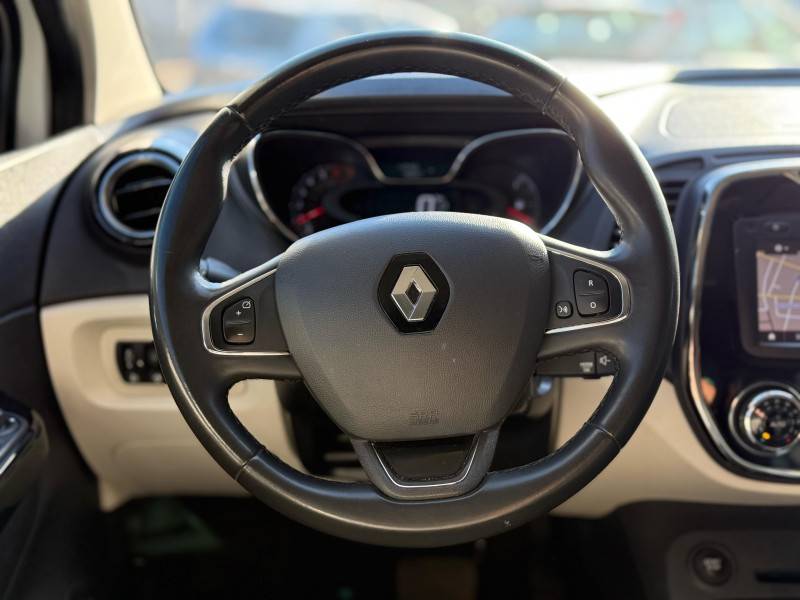 RENAULT - CAPTUR - 2019/2019 - Branca - R$ 76.900,00