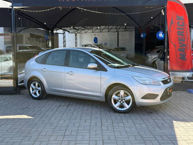 FORD - FOCUS - 2009/2009 - Prata - R$ 34.900,00