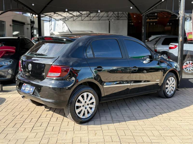 VOLKSWAGEN - GOL - 2011/2011 - Preta - R$ 39.900,00