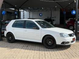 VOLKSWAGEN - GOLF - 2013/2014 - Branca - R$ 67.900,00