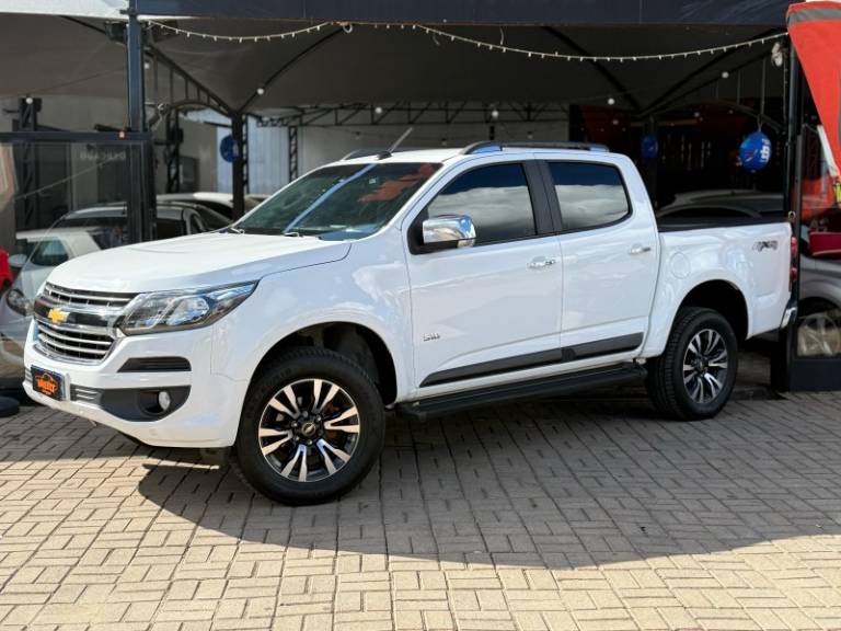 CHEVROLET - S10 - 2018/2018 - Branca - R$ 139.900,00