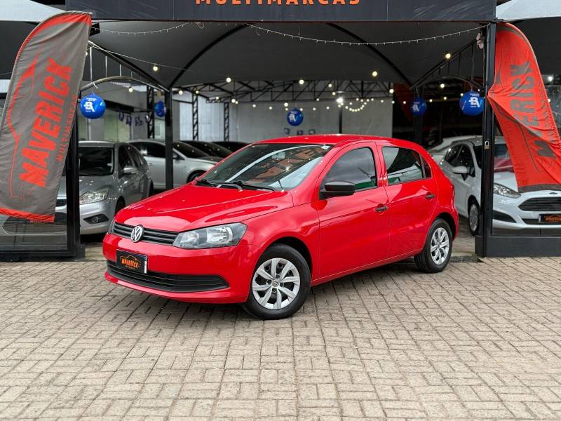 VOLKSWAGEN - GOL - 2015/2016 - Vermelha - R$ 43.900,00