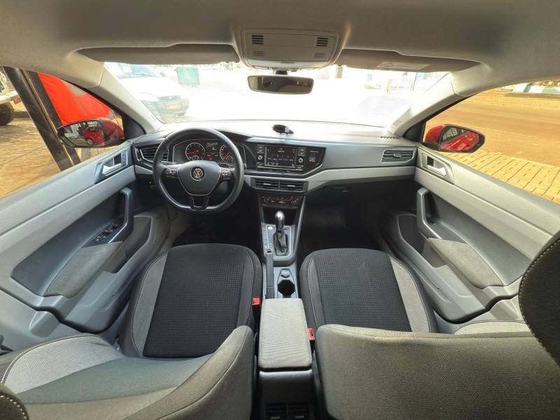 VOLKSWAGEN - POLO - 2019/2020 - Vermelha - R$ 79.900,00