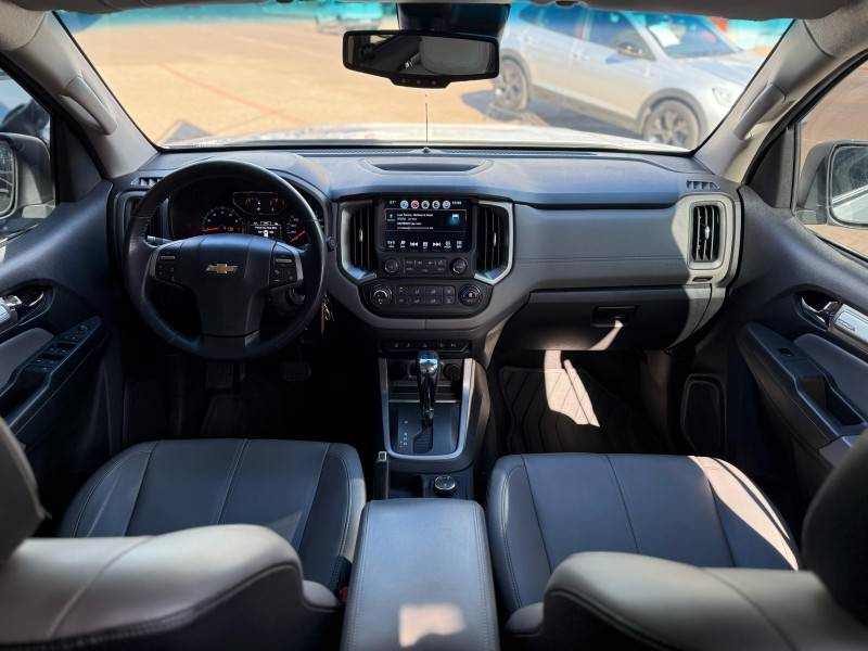 CHEVROLET - S10 - 2018/2018 - Branca - R$ 139.900,00