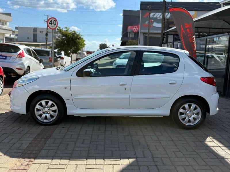 PEUGEOT - 207 - 2008/2009 - Branca - R$ 21.900,00