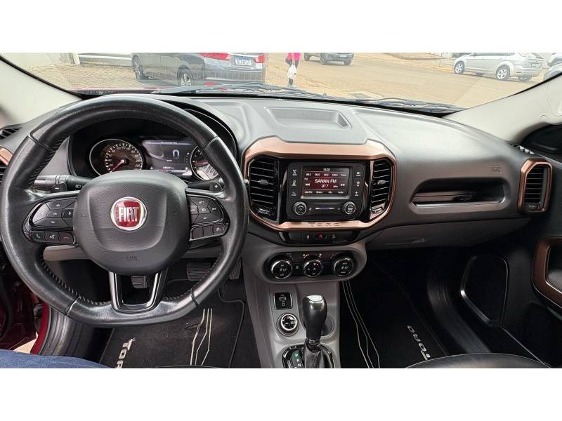FIAT - TORO - 2016/2017 - Vermelha - R$ 99.900,00
