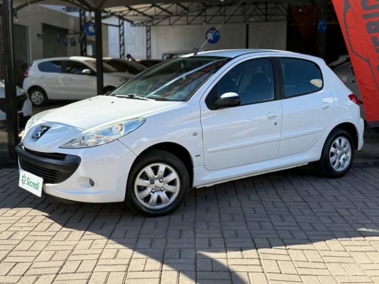 PEUGEOT - 207 - 2008/2009 - Branca - R$ 21.900,00