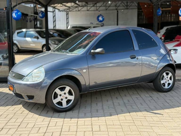 FORD - KA - 2004/2004 - Cinza - R$ 14.900,00