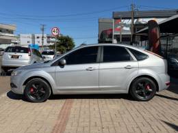FORD - FOCUS - 2011/2012 - Prata - R$ 43.900,00