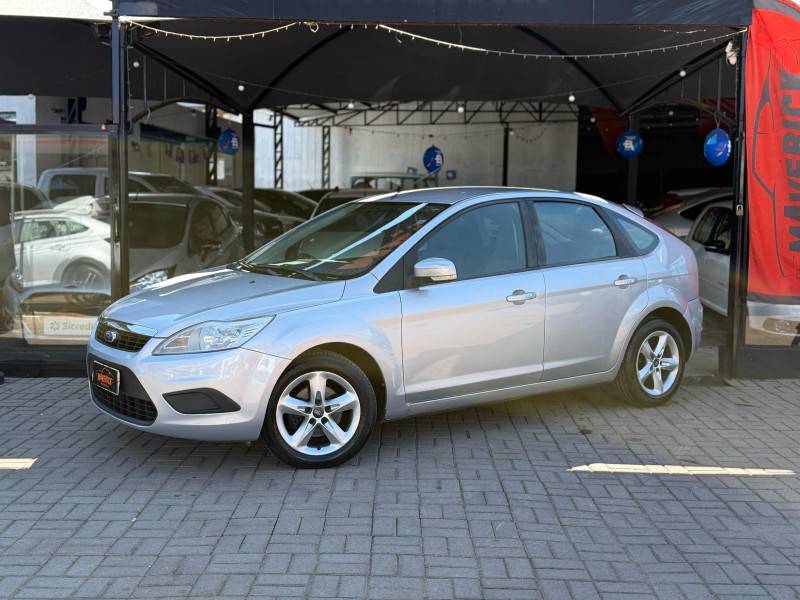 FORD - FOCUS - 2009/2009 - Prata - R$ 34.900,00