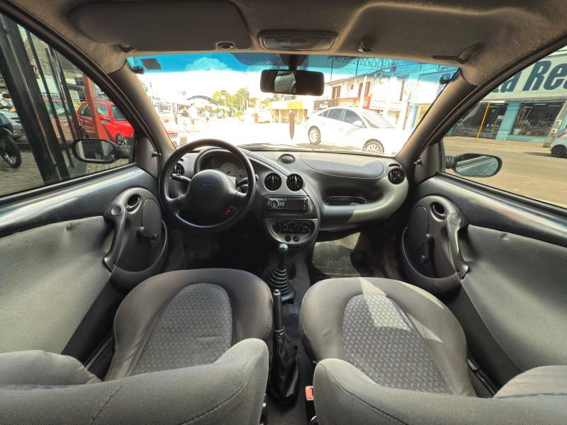 FORD - KA - 2004/2004 - Cinza - R$ 14.900,00