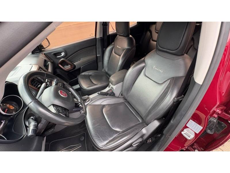 FIAT - TORO - 2016/2017 - Vermelha - R$ 99.900,00