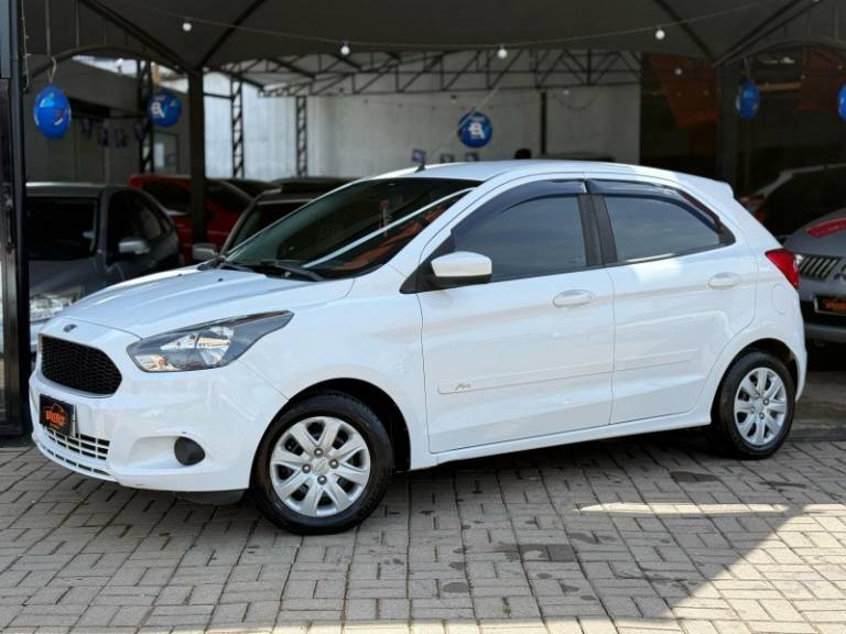 FORD - KA - 2016/2017 - Branca - R$ 39.900,00