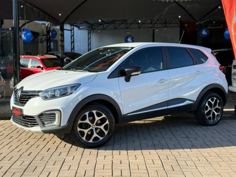 RENAULT - CAPTUR - 2019/2019 - Branca - R$ 76.900,00