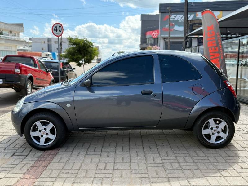 FORD - KA - 2004/2004 - Cinza - R$ 14.900,00