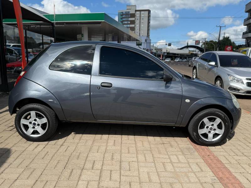 FORD - KA - 2004/2004 - Cinza - R$ 14.900,00