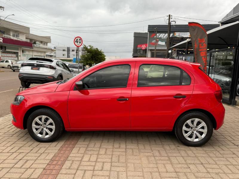 VOLKSWAGEN - GOL - 2015/2016 - Vermelha - R$ 43.900,00