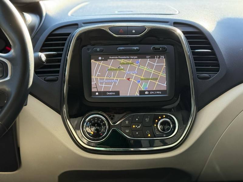 RENAULT - CAPTUR - 2019/2019 - Branca - R$ 76.900,00