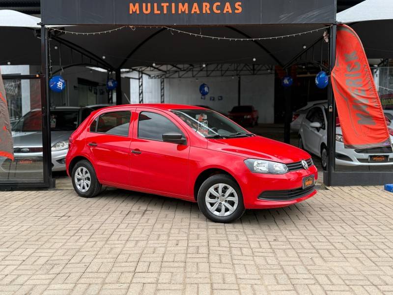 VOLKSWAGEN - GOL - 2015/2016 - Vermelha - R$ 43.900,00