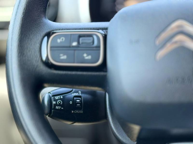 CITROËN - C4 CACTUS - 2022/2023 - Cinza - R$ 84.900,00
